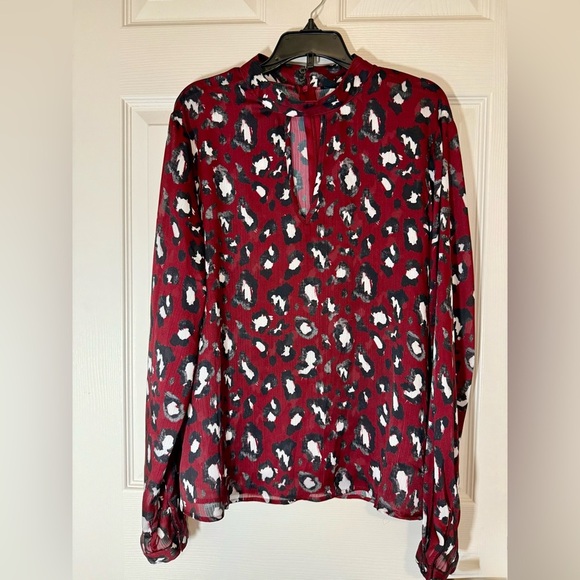 Simons Icone Red Leopard Print Long Sleeve Blouse- size L- EUC - Picture 1 of 8